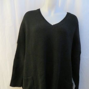 H.ONE BLACK V-NECK SWEATER TOP S/P